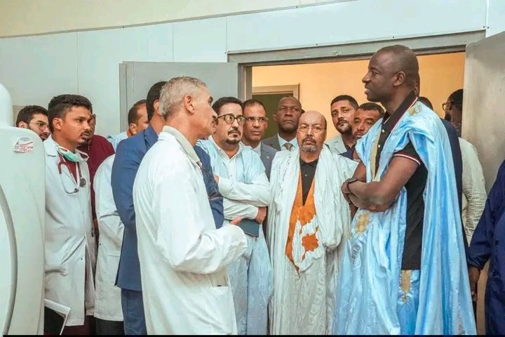 وزير الصحة يجري زيارة ميدانية لمركز استطباب أطار والنقطة الصحية بكنوال تحضيراً لزيارة رئيس الجمهورية لولاية